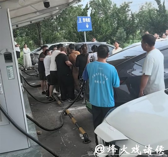 告别“充电半小时，排队N小时”，长三角让充电桩“跑”起来了